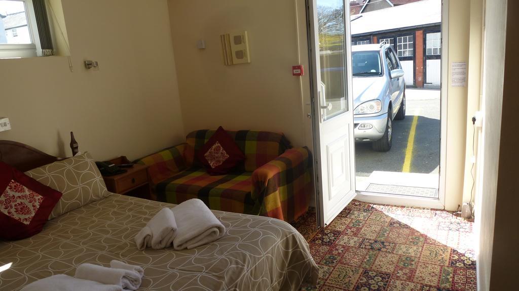 Whitehall Guest House كولوين باي المظهر الخارجي الصورة