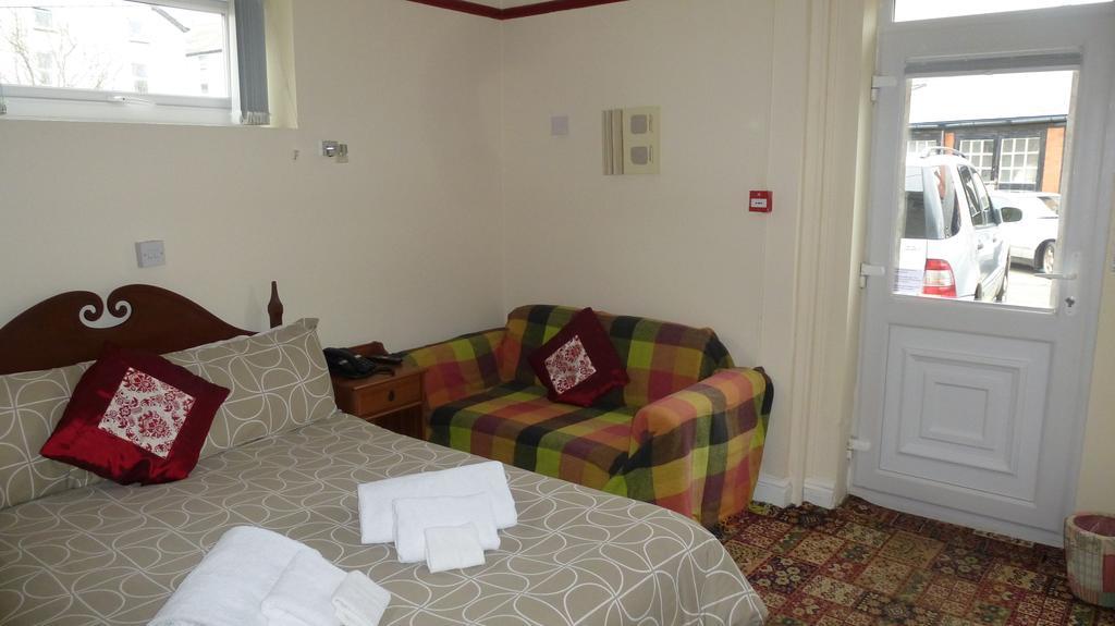 Whitehall Guest House كولوين باي المظهر الخارجي الصورة