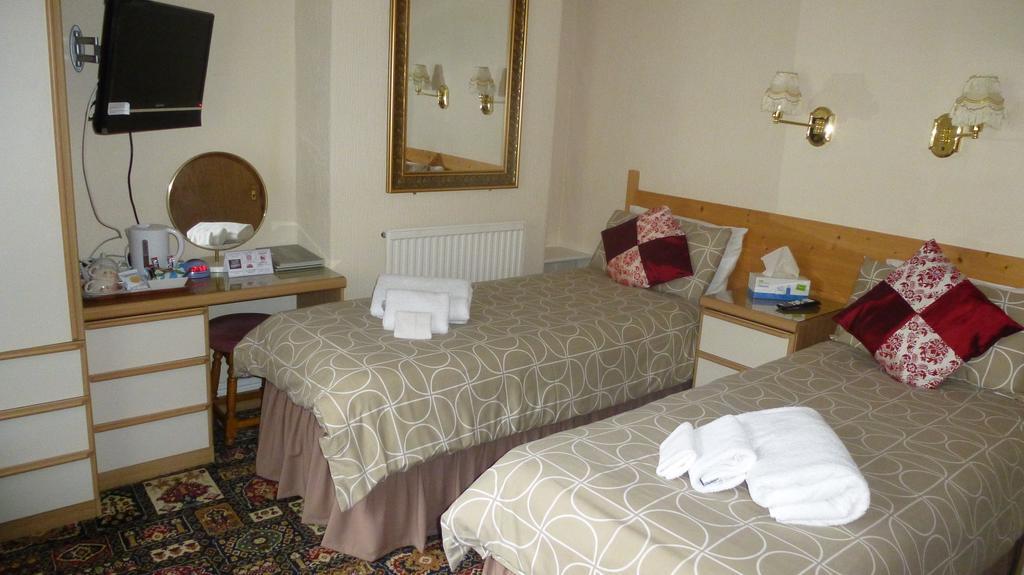 Whitehall Guest House كولوين باي المظهر الخارجي الصورة