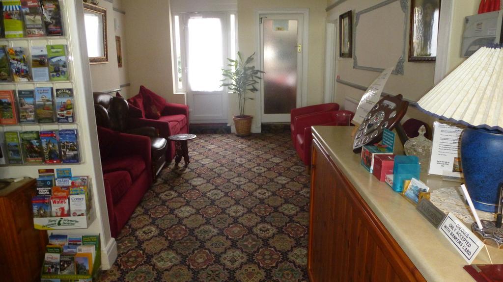 Whitehall Guest House كولوين باي المظهر الخارجي الصورة